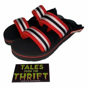 Hunter Original Beach Sandals Strap Red and Black